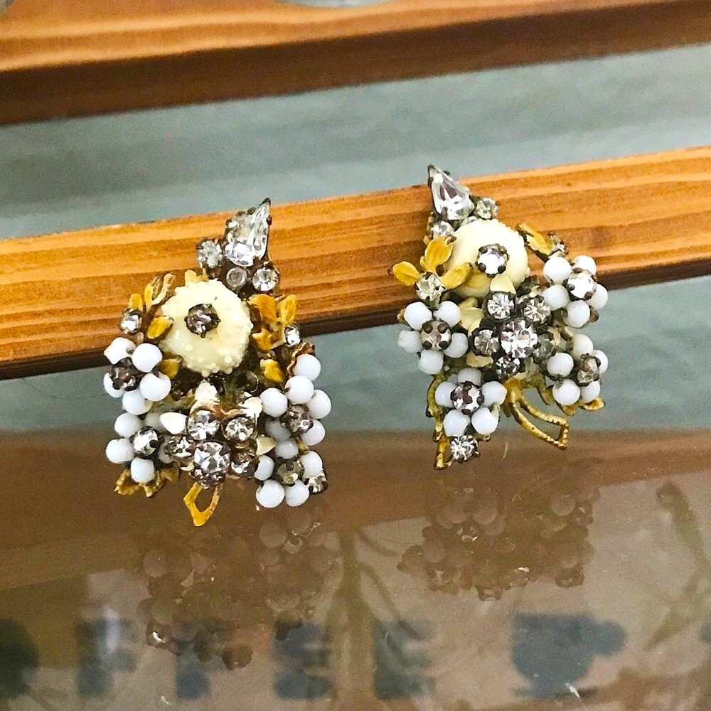 Vintage 1940s 1950s Signed Robert Beaded Rhinestone Earrings